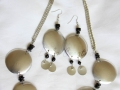 Collar y aretes de fondo de lata
