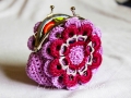 Monedero en forma de flor con anillas y boquilla